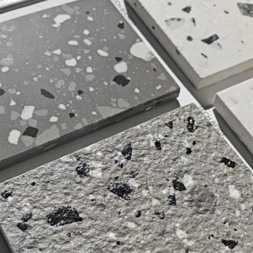 Fliseri grå og hvide nuancer