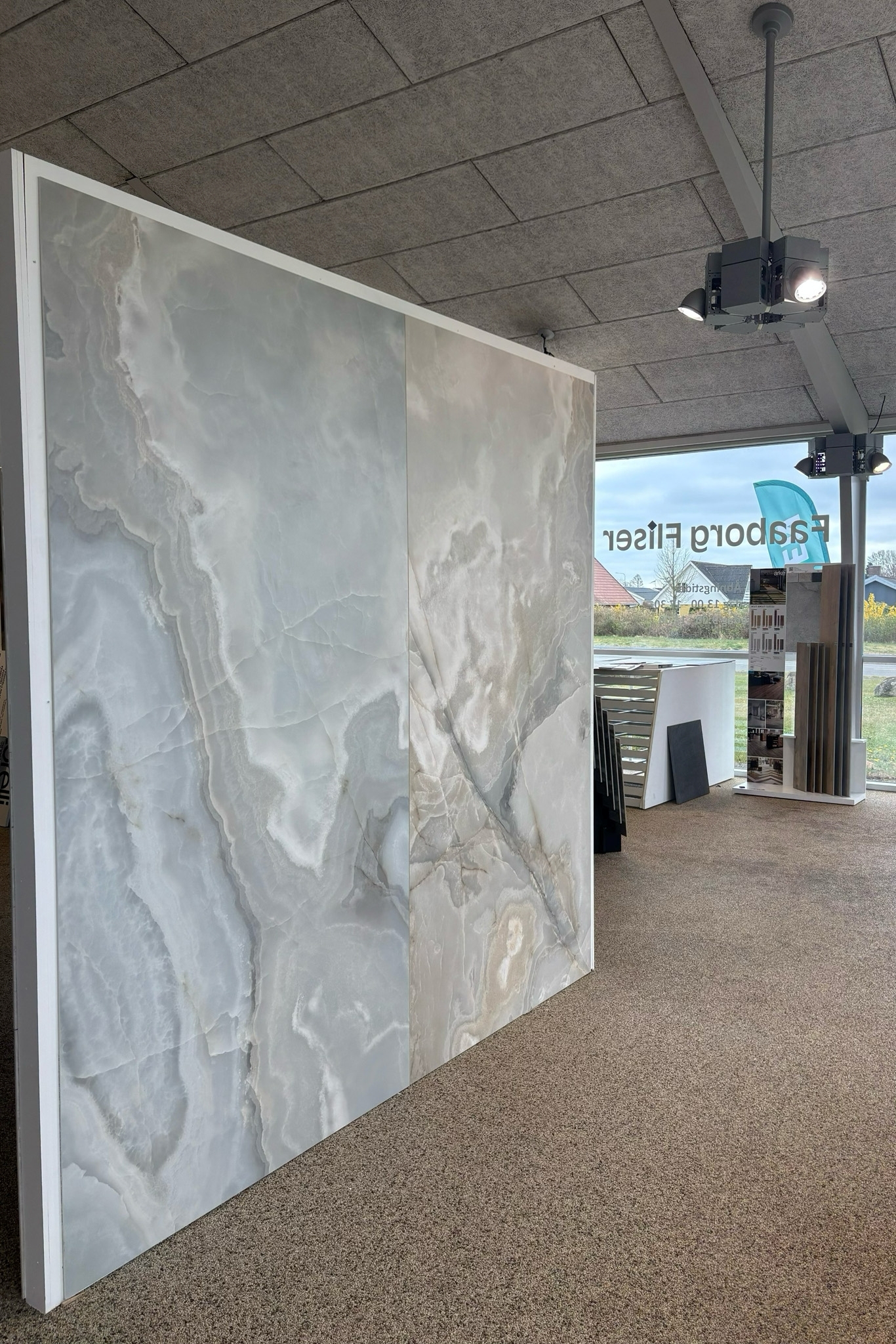 Fliser på Fyn i showroom hos Faaborg Fliser